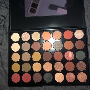 Eyeshadow Palette